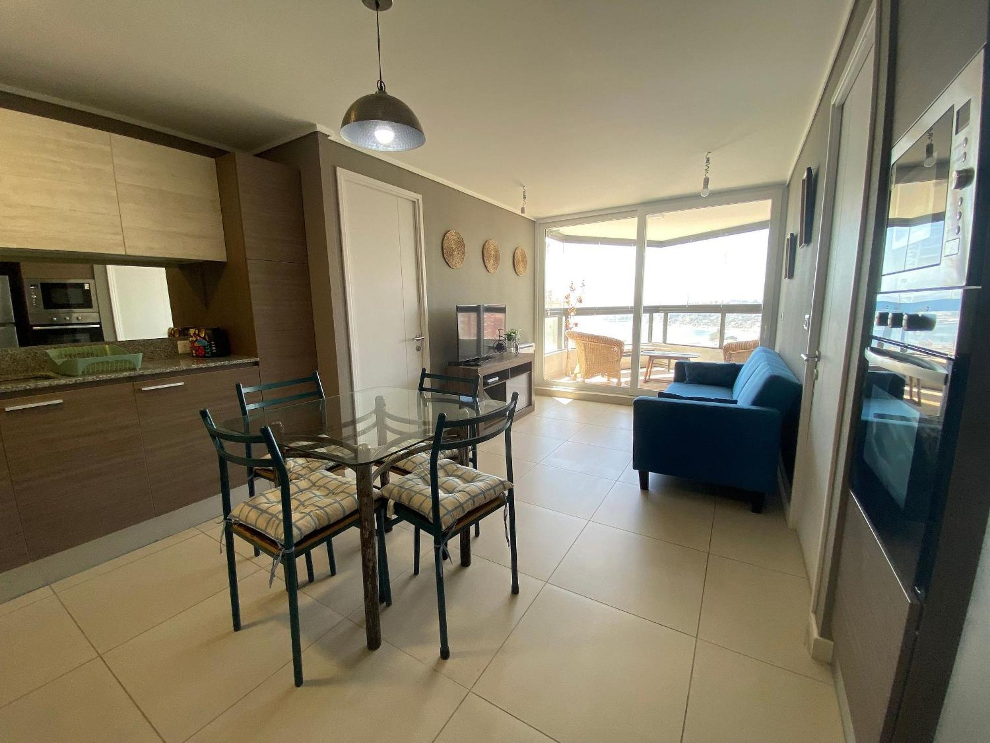 Apartamento Depto Con Vista Al Mar En Costa De Montemar. *